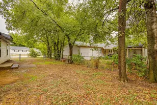 703 Odell St, Cleburne, TX 76033 - Photo 38