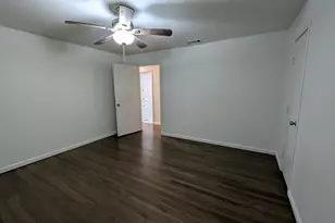 1406 Eastus Dr, Dallas, TX 75208 - Photo 30