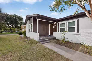 3831 Vanette Ln, Dallas, TX 75216 - Photo 4