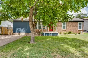 1108 Chester St, Cleburne, TX 76033 - Photo 2