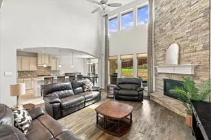 113 St Elias Dr, Burleson, TX 76028 - Photo 8