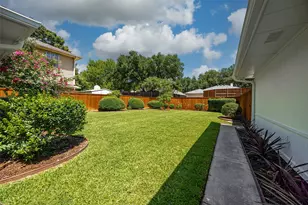 7122 Winedale Dr, Dallas, TX 75231 - Photo 32