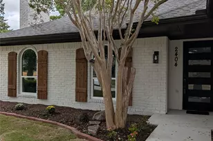 2404 Glen Forest Ln, Plano, TX 75023 - Photo 12