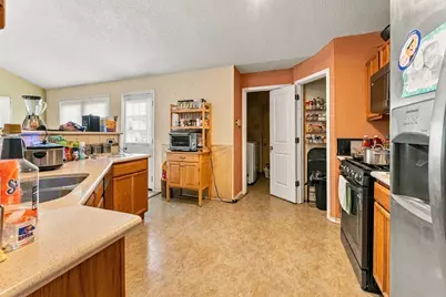 726 Brittany Drive, Mesquite, TX 75150 - Photo 6
