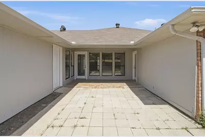 1300 Tierra Calle, Carrollton, TX 75006 - Photo 30