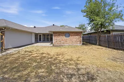 1300 Tierra Calle, Carrollton, TX 75006 - Photo 32