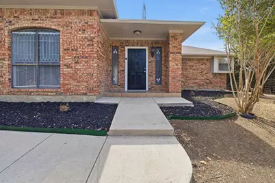 1300 Tierra Calle, Carrollton, TX 75006 - Photo 2