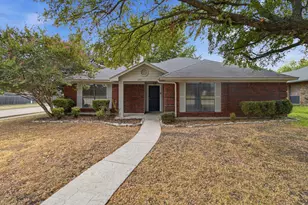 2222 Cortland Cir, Rowlett, TX 75088 - Photo 2