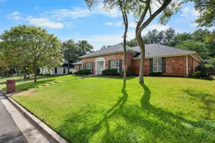202 Trailview Dr, Woodway, TX 76712 - Photo 2