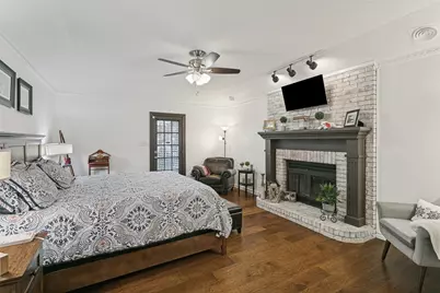 6801 Bellaire Court S, Benbrook, TX 76132 - Photo 18