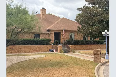 6801 Bellaire Court S, Benbrook, TX 76132 - Photo 2
