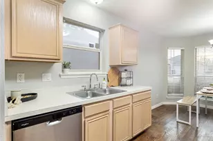 1211 Varacruz Dr, Arlington, TX 76010 - Photo 6