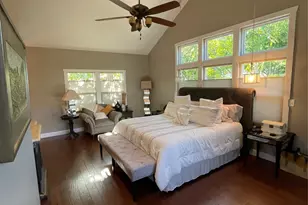 420 E Franklin St, Grapevine, TX 76051 - Photo 12