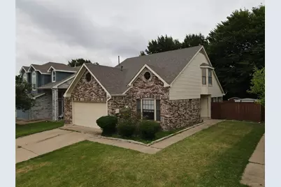 2083 Sundance Court, Lewisville, TX 75067 - Photo 4