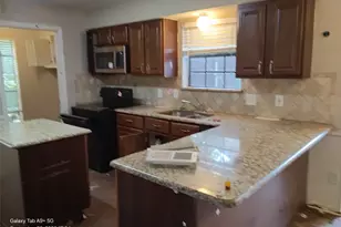 2821 Piedra Dr, Plano, TX 75023 - Photo 2