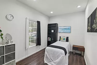 223 W 8th Street, Dallas, TX 75208 - Photo 8