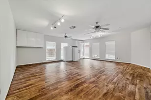 3402 Blue Forest Dr, Arlington, TX 76001 - Photo 32
