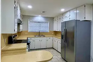 2115 N 9th St, Temple, TX 76501 - Photo 6