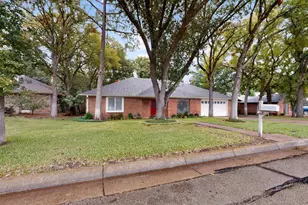 2008 Turf Club Dr, Arlington, TX 76017 - Photo 40
