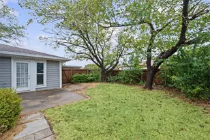 1882 Hillcrest Dr, Lewisville, TX 75077 - Photo 26