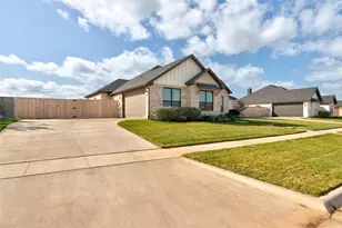 317 Blackhawk Dr, Abilene, TX 79602 - Photo 2
