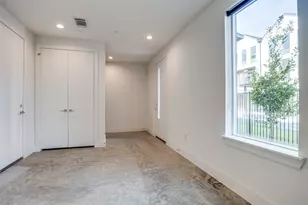 4426 Cabell Dr, Dallas, TX 75204 - Photo 10