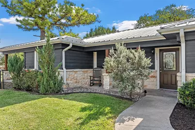 111 N Morgan Street W, Mount Calm, TX 76673 - Photo 4