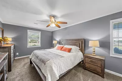 111 N Morgan Street W, Mount Calm, TX 76673 - Photo 10