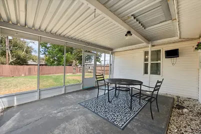 1725 Grace Street, Arlington, TX 76010 - Photo 18
