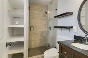 2201 Linwood Ln, Irving, TX 75061 - Photo 12