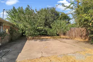2201 Linwood Ln, Irving, TX 75061 - Photo 18