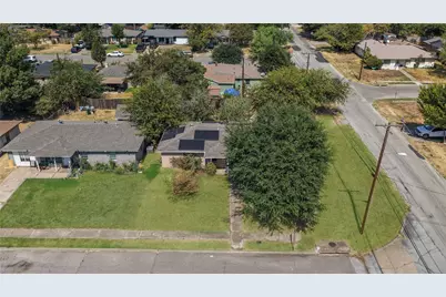 2201 Linwood Lane, Irving, TX 75061 - Photo 2