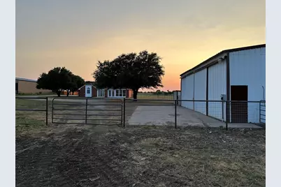 1177 Plover, Ponder, TX 76259 - Photo 14