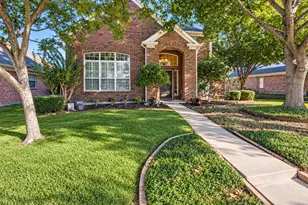 4705 Holly Berry Dr, Plano, TX 75093 - Photo 2