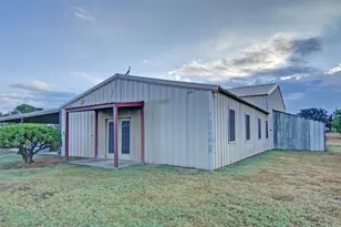 272 Edward Farris Rd, Weatherford, TX 76085 - Photo 36
