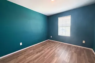 1012 Lady Bird St, Ennis, TX 75119 - Photo 6