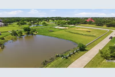 900 Show Master Court, Bartonville, TX 76226 - Photo 4