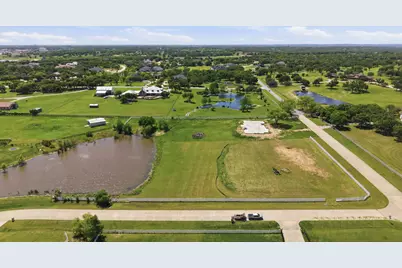 900 Show Master Court, Bartonville, TX 76226 - Photo 12