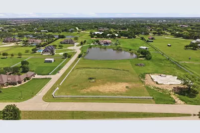 900 Show Master Court, Bartonville, TX 76226 - Photo 8