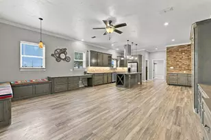 8667 US-377, Collinsville, TX 76233 - Photo 12