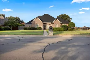 706 Meadowview, Cleburne, TX 76033 - Photo 1