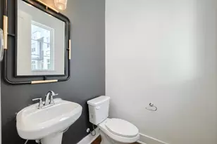 13325 Bee St, Farmers Branch, TX 75234 - Photo 16