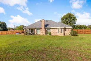 2609 Castle Rd, Burleson, TX 76028 - Photo 24