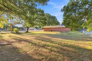 304 Sage Trail, Springtown, TX 76082 - Photo 26