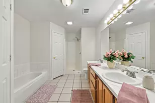304 Sage Trail, Springtown, TX 76082 - Photo 14
