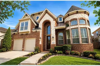 2719 Explorador, Grand Prairie, TX 75054 - Photo 2
