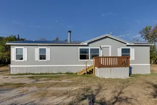 143 Summit Ridge Ln, Springtown, TX 76082 - Photo 2