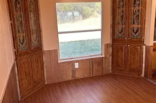 118 Hilltop Meadows Dr, Springtown, TX 76082 - Photo 4