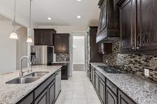 2707 Point Vista Dr, Lewisville, TX 75067 - Photo 10