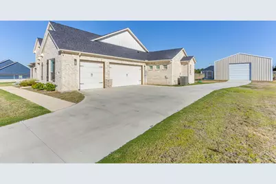 160 Rocky Top Ranch Lane, Reno, TX 76020 - Photo 32